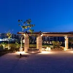 Ultra Modern Townhouse Near To Airport & Shopping